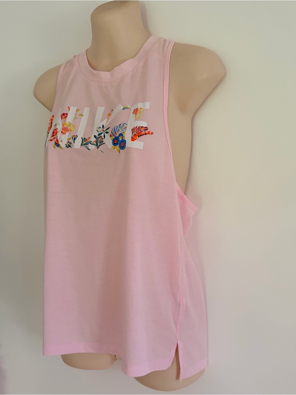 Pink NIKE RUNNING Floral Racerback Tank Top Sz Medium Dri-Fit